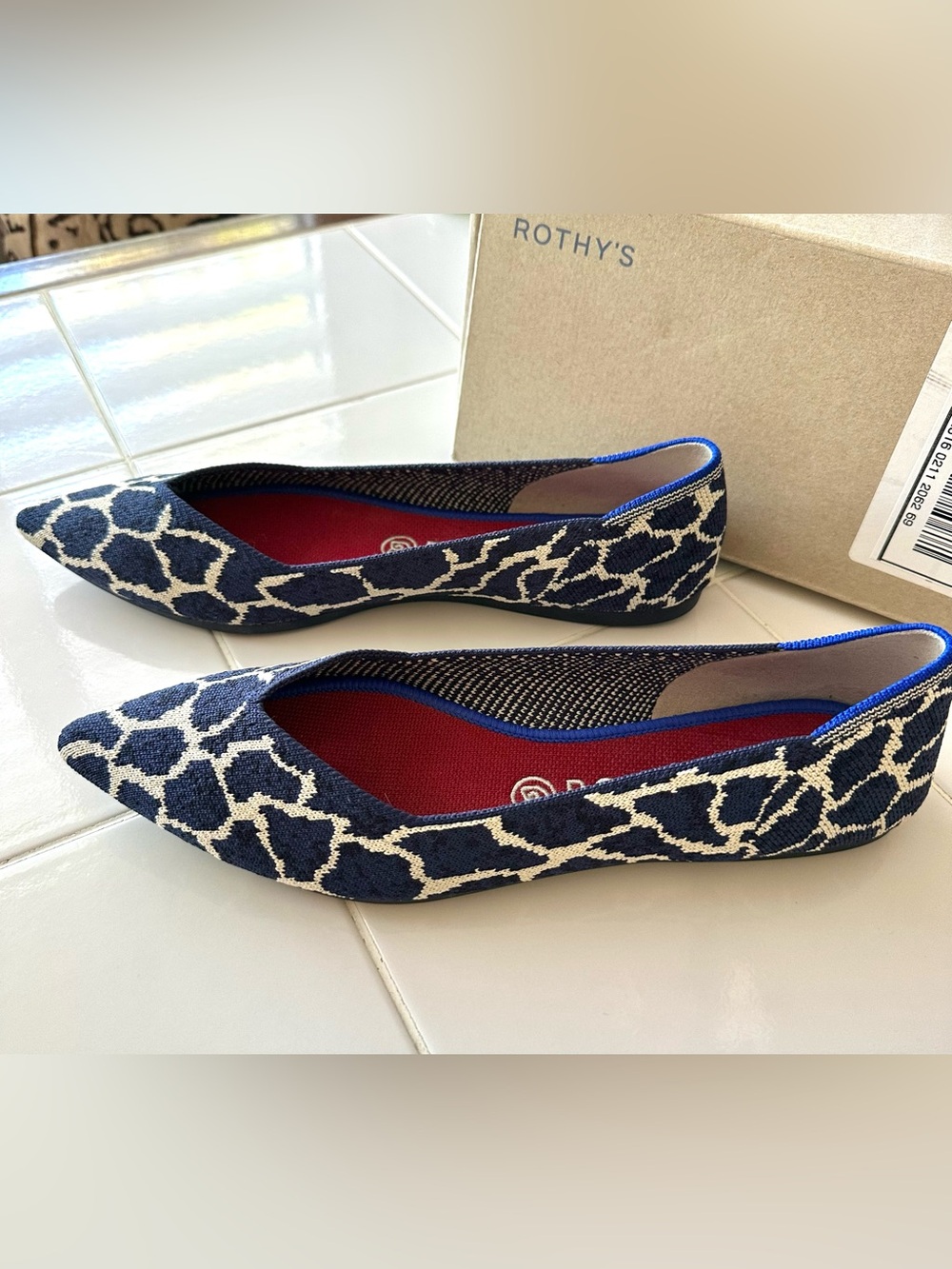 Rothy’s The Point Indigo Giraffe Flats Size 10 Limited Edition Blue - Picture 3 of 8